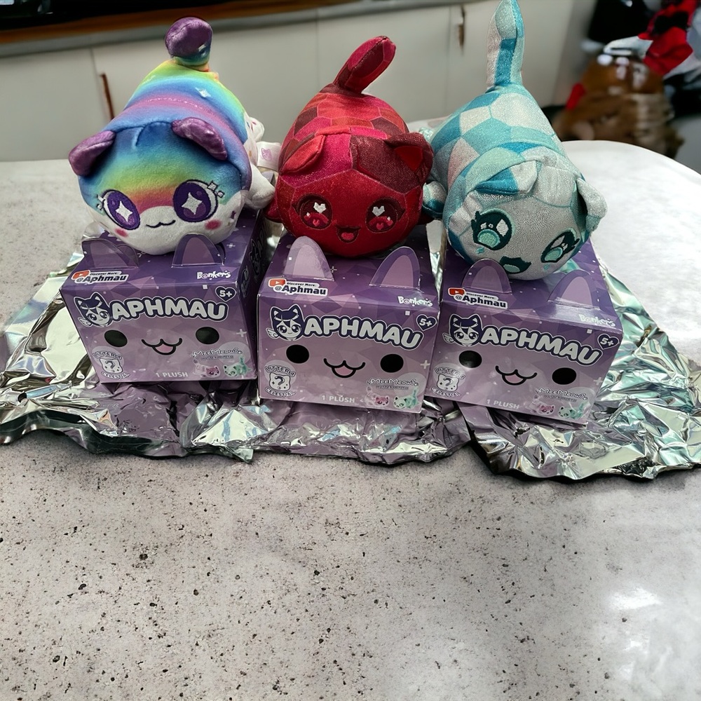 Aphmau meemeows Litter 4 Lot Of 3 Diamond-uncommon Ruby-common And Rainbow-Rare